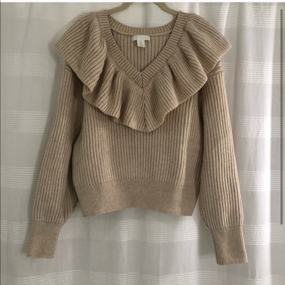 H&M Ruffle V-neck Sweater - Picture 2 of 3